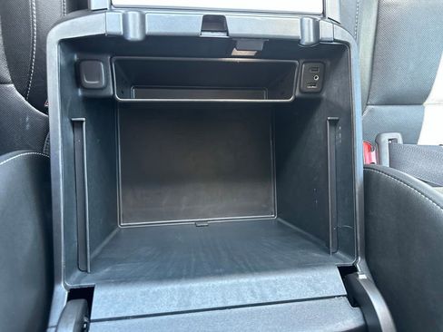 Used 2017 GMC Sierra 1500 SLT w/ SLT Premium Package AWD/4WD image 6