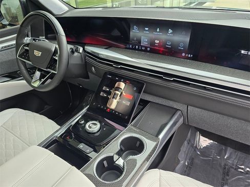 Certified 2025 Cadillac Escalade V image 10