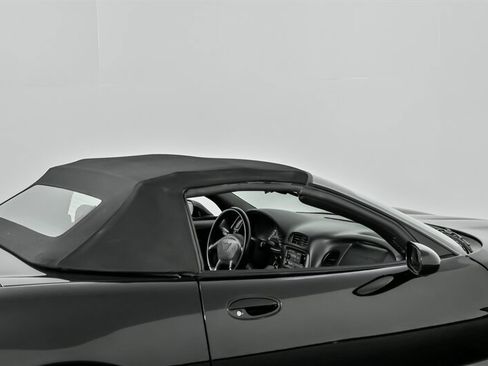 Used 1998 Chevrolet Corvette Convertible image 17