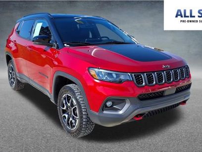 Used 2025 Jeep Compass Trailhawk