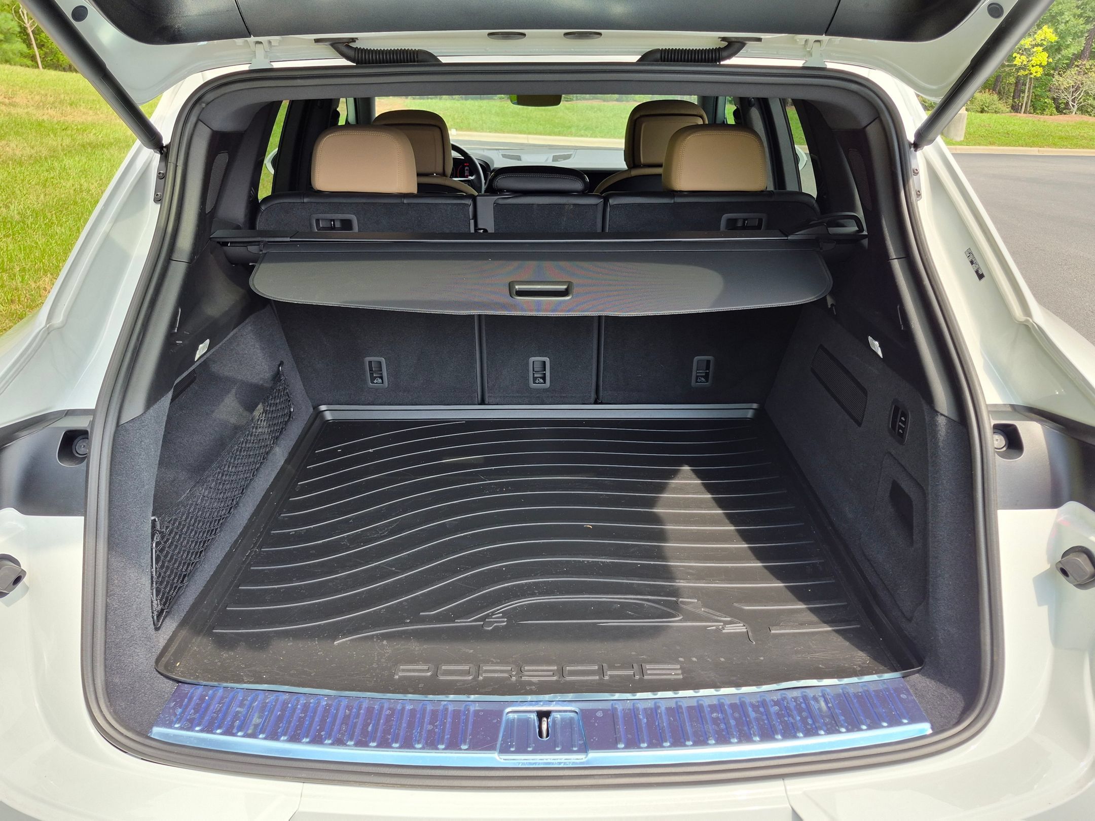 Certified 2026 Porsche Cayenne AWD/4WD image 27