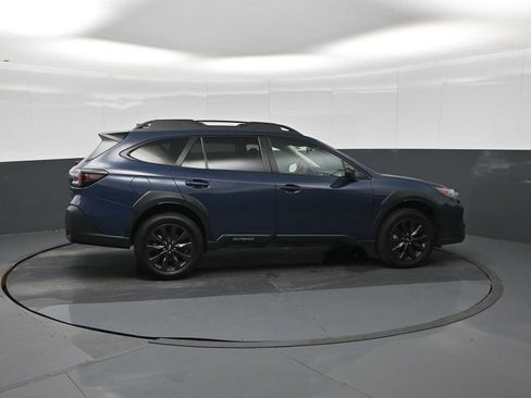 Used 2025 Subaru Outback Onyx Edition image 9
