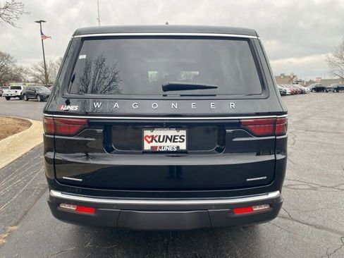 Used 2022 Jeep Wagoneer Series II w/ Premium Group I image 10