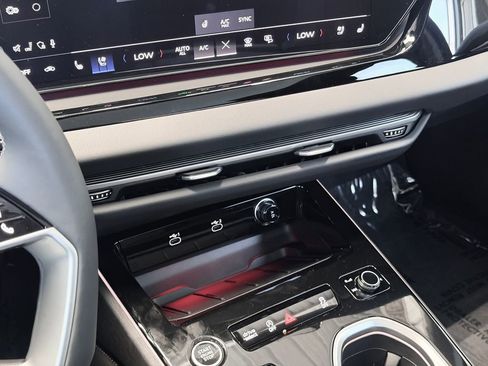 New 2026 Audi A6 Premium Plus AWD/4WD image 18