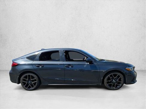 Used 2023 Honda Civic Sport Touring image 4