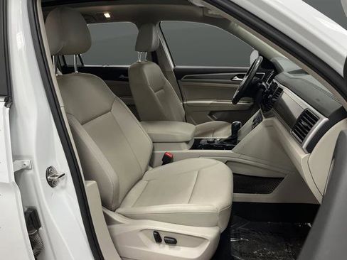 Used 2020 Volkswagen Atlas SEL image 30