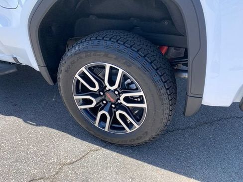 New 2026 GMC Sierra 1500 AT4 w/ Technology Package AWD/4WD image 10