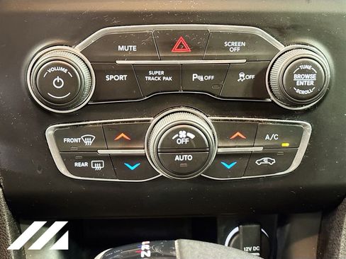 Used 2018 Dodge Charger GT AWD/4WD image 17