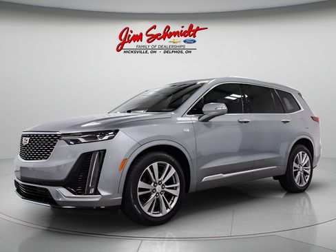 Used 2023 Cadillac XT6 Premium Luxury FWD image 3