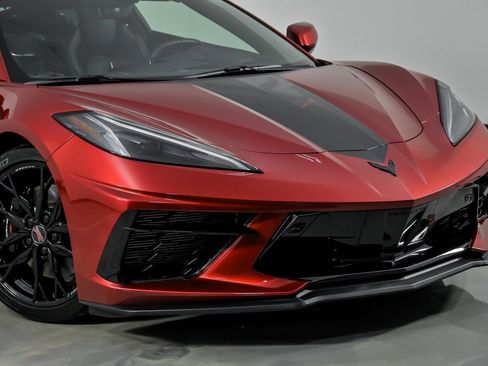 Used 2023 Chevrolet Corvette Stingray Preferred Cpe w/ Z51 Performance Package image 3