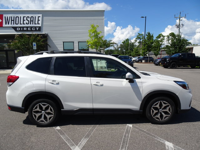 Used 2020 Subaru Forester Premium w/ Popular Package #1 AWD/4WD image 3
