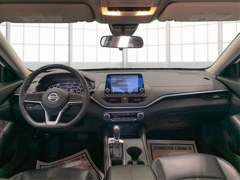 Used 2022 Nissan Altima 2.5 SR FWD image 12