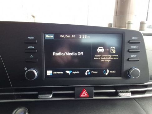New 2026 Hyundai Elantra Hybrid FWD image 18
