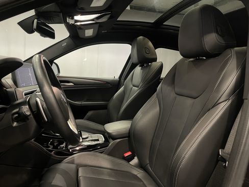 Certified 2023 BMW X4 xDrive30i w/ Premium Package image 14
