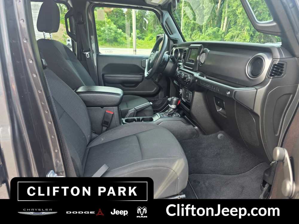 Used 2022 Jeep Wrangler Unlimited Sport AWD/4WD image 24