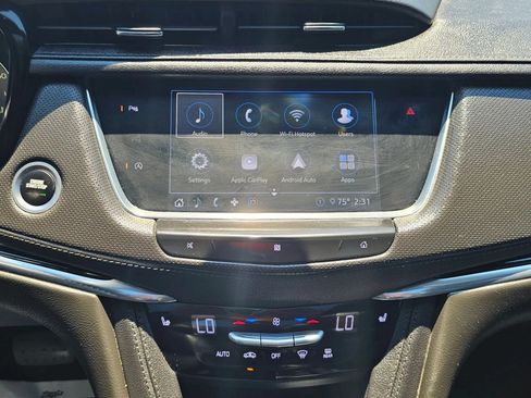 Used 2020 Cadillac XT5 Premium Luxury AWD/4WD image 32