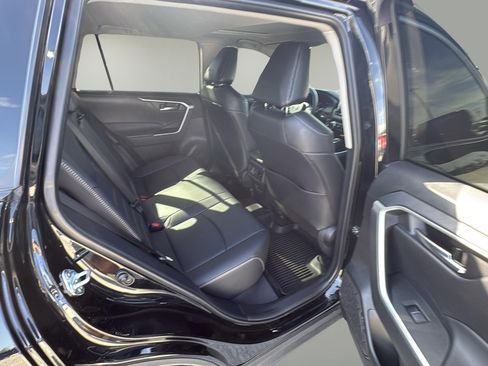 Used 2024 Toyota RAV4 XLE Premium image 16