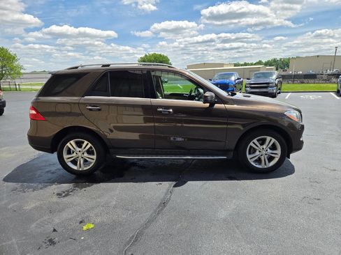 Used 2015 Mercedes-Benz ML 350 4MATIC image 9