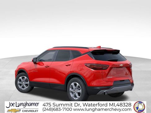 New 2026 Chevrolet Blazer LT w/ Convenience Package FWD image 3