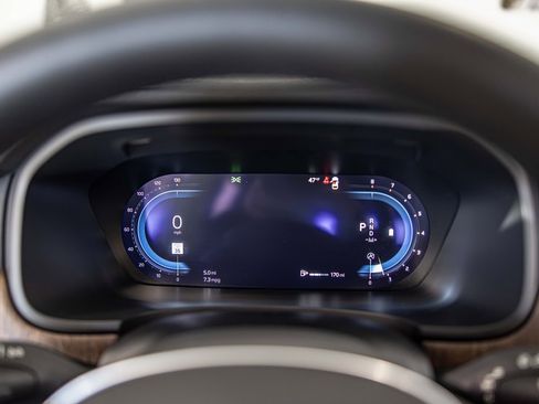 Used 2023 Volvo V90 B6 Cross Country Ultimate w/ Climate Package image 24