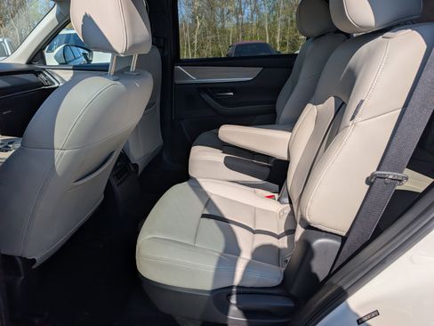 Used 2024 MAZDA CX-90 3.3 Turbo w/ Premium Package image 15