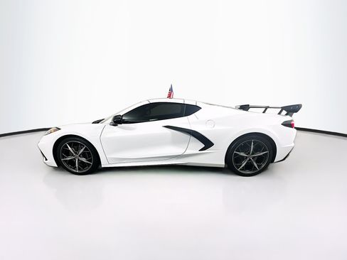 Used 2022 Chevrolet Corvette Stingray Premium Cpe w/ Z51 Performance Package RWD image 6