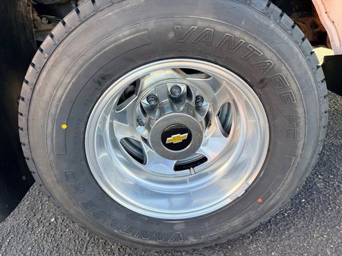 Used 2022 Chevrolet Silverado 3500 LTZ w/ LTZ Convenience Package image 48