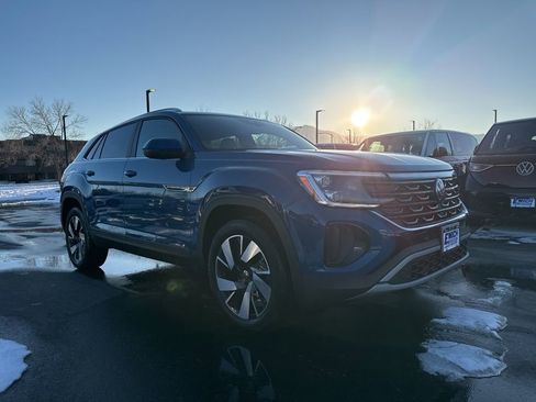 New 2025 Volkswagen Atlas Cross Sport SE image 7