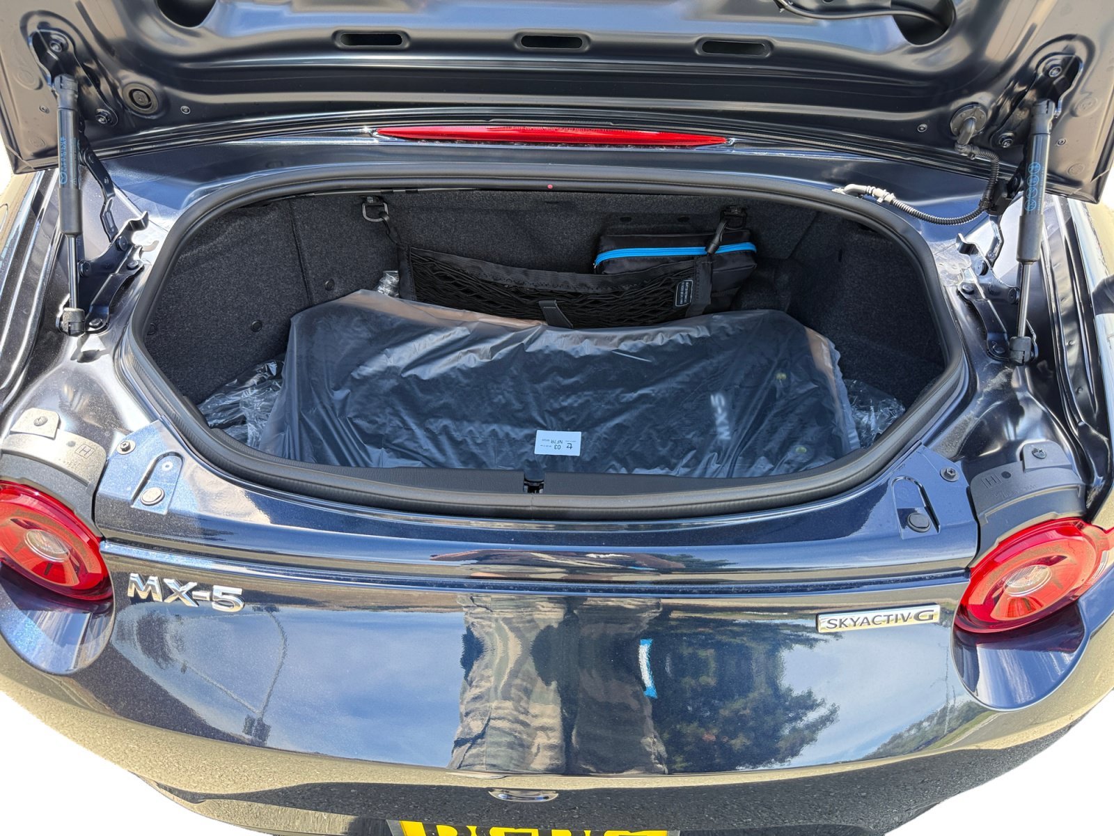 New 2026 MAZDA MX-5 Miata Club w/ Interior Package RWD image 16