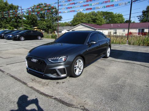 Used 2022 Audi A4 2.0T Premium Plus image 3