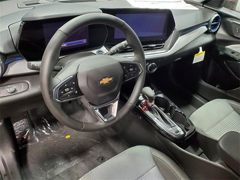 New 2026 Chevrolet Trax LT w/ Driver Confidence Package image 9