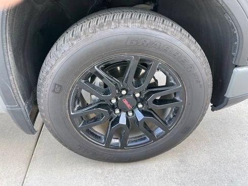 Certified 2025 GMC Sierra 1500 Elevation AWD/4WD image 20