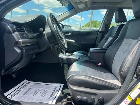 Used 2012 Toyota Camry SE FWD image 5