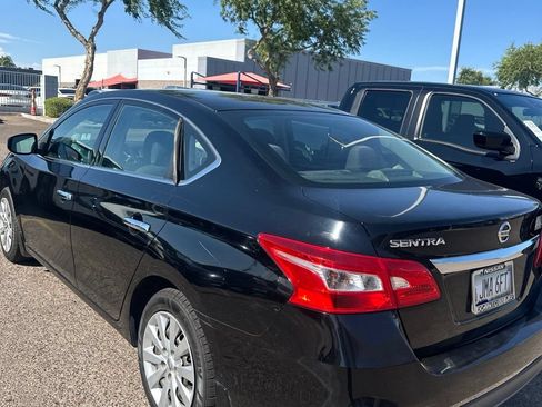 Used 2016 Nissan Sentra S FWD image 5