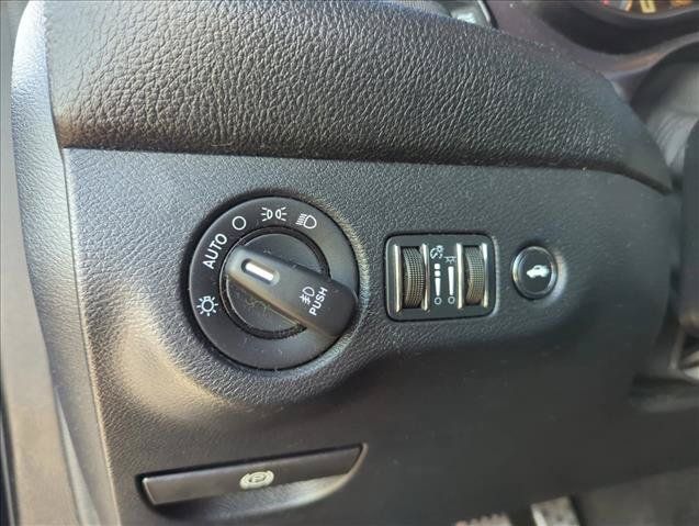 Used 2016 Dodge Challenger R/T Scat Pack RWD image 10