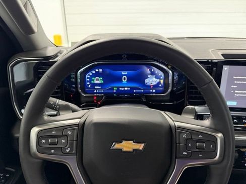 Used 2023 Chevrolet Silverado 1500 LTZ AWD/4WD image 14