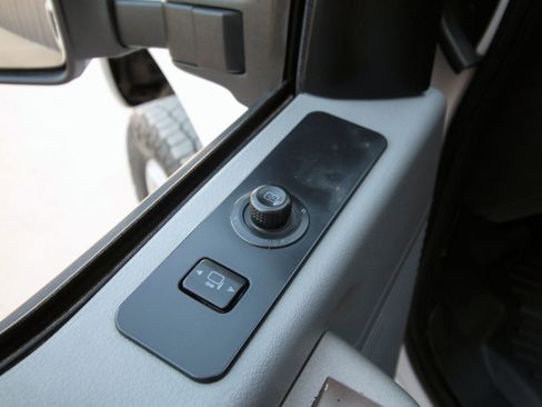 Used 2015 Ford F350 XLT w/ XLT Value Package image 21