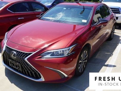 Used 2022 Lexus ES 350 w/ Premium Package