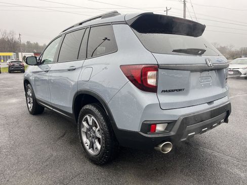 Used 2022 Honda Passport TrailSport image 5