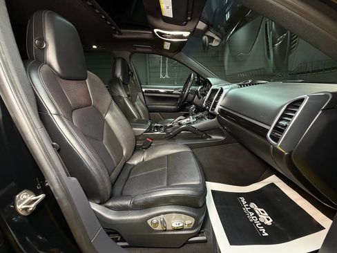 Used 2013 Porsche Cayenne Diesel image 57