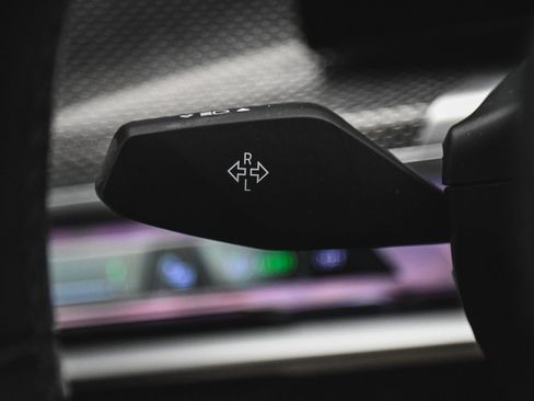 Used 2023 BMW i7 xDrive60 w/ Parking Assistance Package image 26