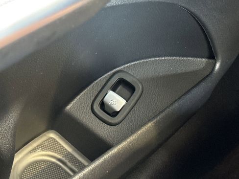 New 2026 Mercedes-Benz GLC 300 image 16