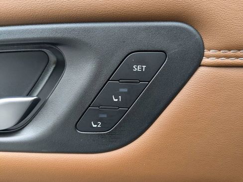 New 2025 Nissan Pathfinder Platinum w/ Cargo Package image 25