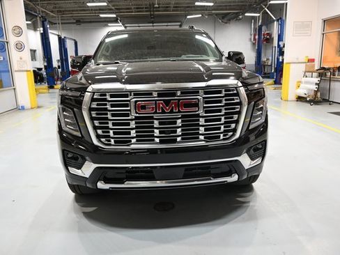 New 2026 GMC Yukon XL Denali w/ Denali Reserve Package image 2