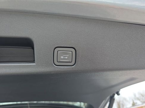 New 2026 GMC Acadia Elevation w/ Elevation Premium Package image 15