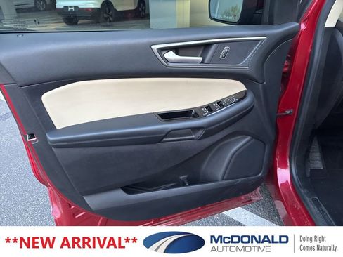 Used 2020 Ford Edge SEL w/ Convenience Package AWD/4WD image 11