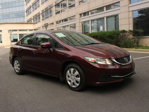 Used 2015 Honda Civic LX image 1