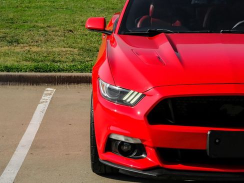 Used 2015 Ford Mustang GT RWD image 41