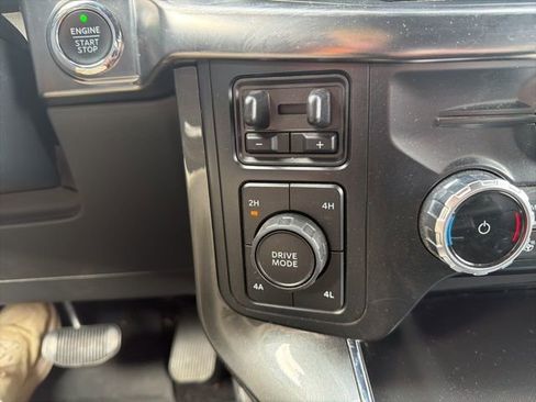 Used 2022 Ford F150 Lariat w/ Equipment Group 502A High image 34