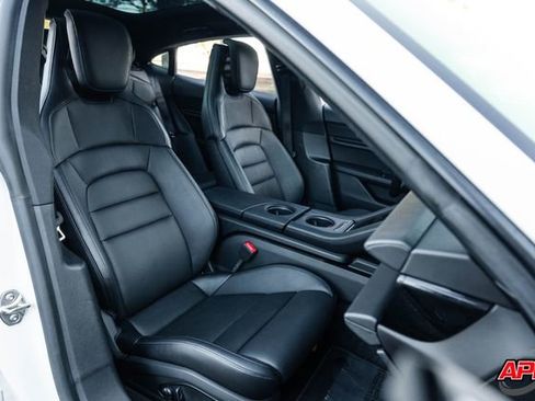 Used 2022 Porsche Taycan image 85